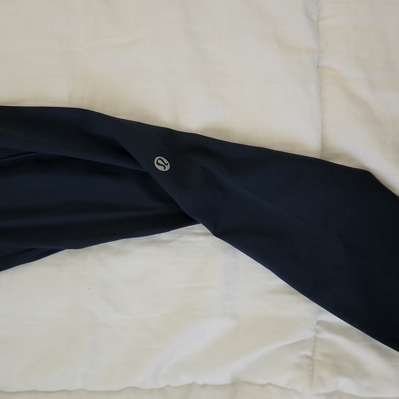 Lulu lemon 7/8 pants - Picture 5 of 9